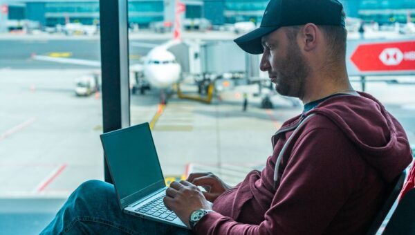 Navigating the Skies: How Airborne Wi-Fi is Transforming Connectivity in 2026
